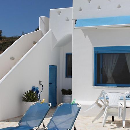 Blue Sea Villa & Apartments Makrýgialos Exterior foto