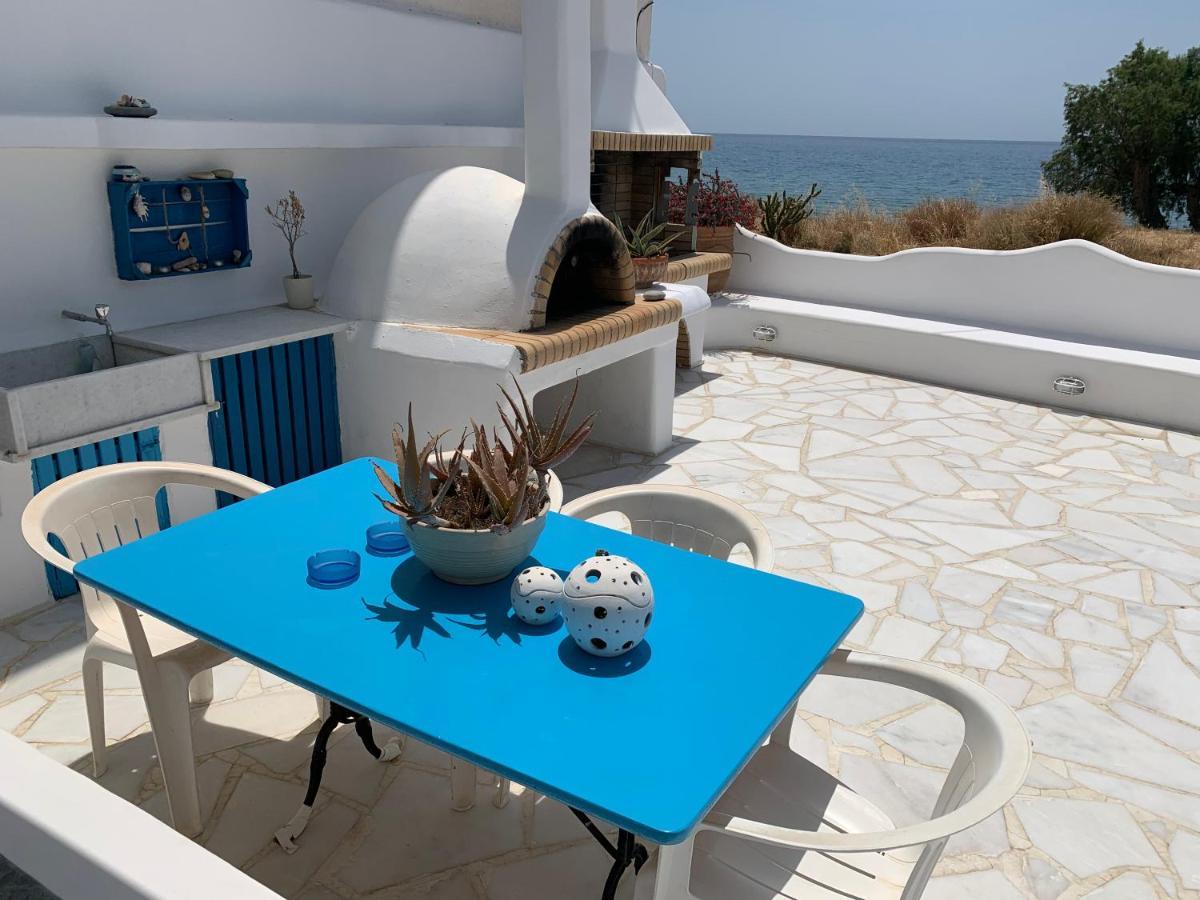 Blue Sea Villa & Apartments Makrýgialos Exterior foto