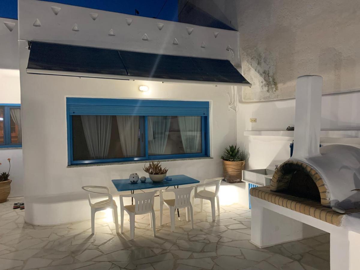 Blue Sea Villa & Apartments Makrýgialos Exterior foto